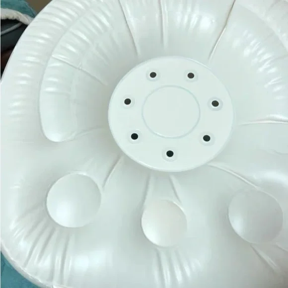 Floral Baby Inflatable Seat - Picture 2 of 2